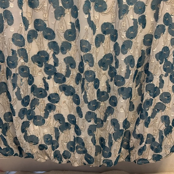 ROCHA JOHN ROCHA BRAND BLUE AND WHITE FLORAL DESIGN LINED WITH BALLOON HEM - Picture 2 of 8